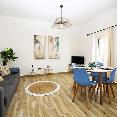 24a - Bindage Aartcent Apartment